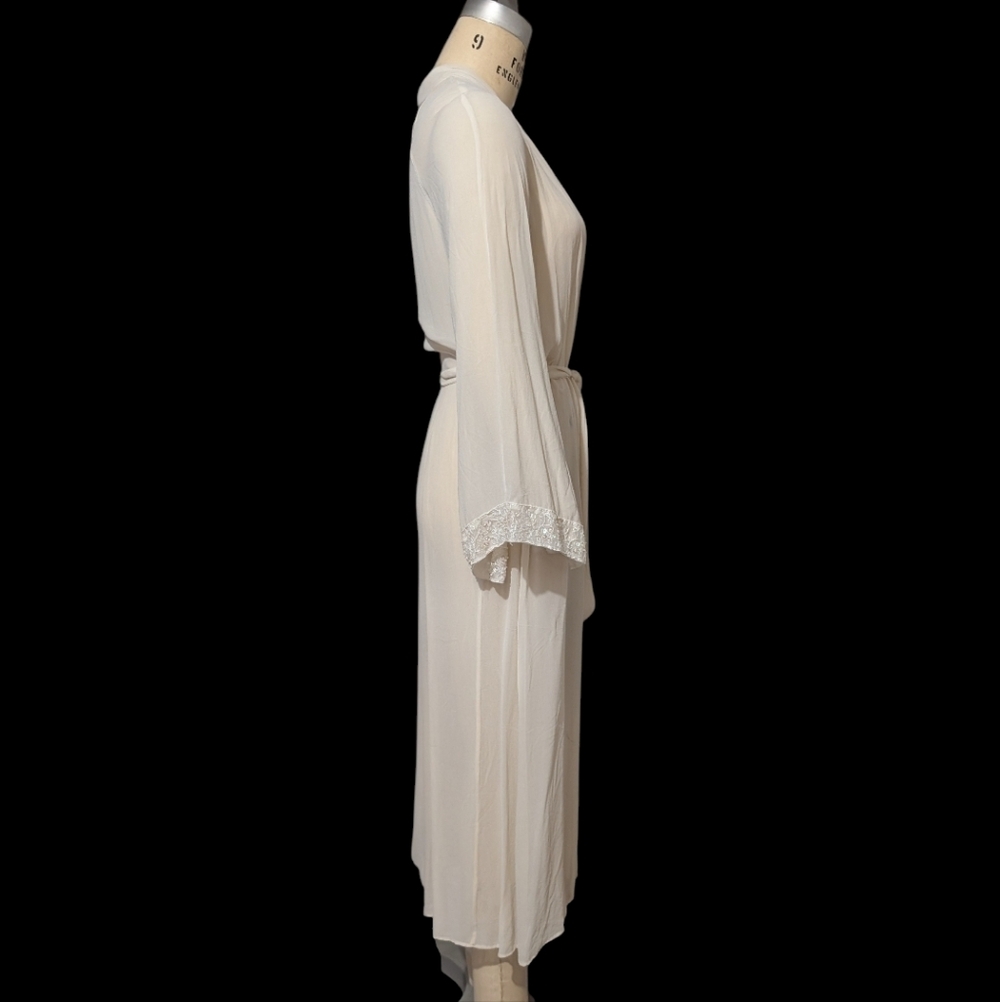 Palmers' Sheer Robe - Picture 3 of 8